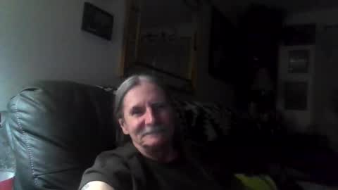 Snapshot of jonelvis6543 chatting on February 13, 1:07 pm Jonelvis123456 online show from February 13, 1:07 pm