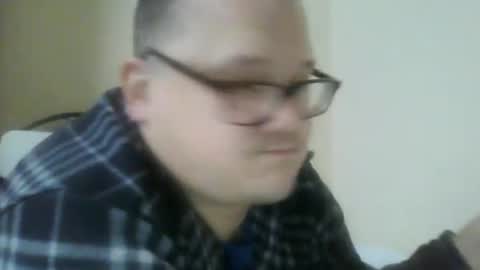 Snapshot of joni90ok chatting on December 4, 9:07 am joni90ok online show from December 4, 9:07 am