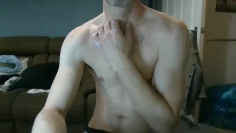 Snapshot of jonlow1 chatting on February 26, 5:50 pm jonlow1 online show from February 26, 5:50 pm