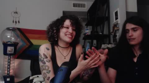 jonmessfan online show from October 30, 6:37 am