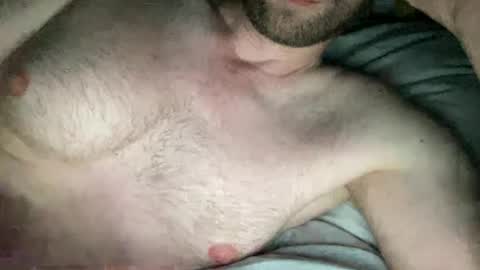 Snapshot of jonn921 chatting on June 24, 11:42 am jonn921 online show from June 24, 11:42 am