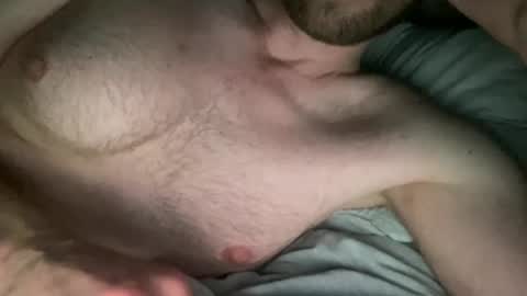 Snapshot of jonn921 chatting on June 25, 7:13 am jonn921 online show from June 25, 7:13 am
