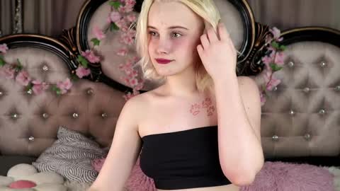 Alice online show from March 31, 11:21 am