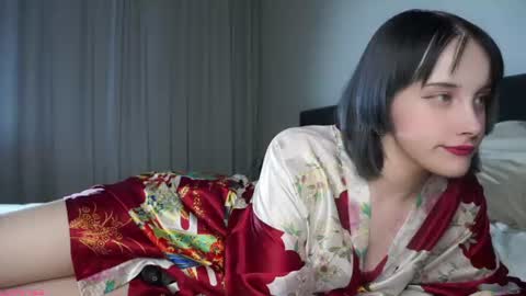 Snapshot of jonnienita chatting on July 14, 1:28 pm Alice online show from July 14, 1:28 pm