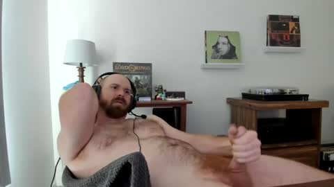 Snapshot of jonnlulz chatting on January 31, 10:21 pm Jon online show from January 31, 10:21 pm