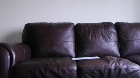 Snapshot of jonny4u_xxx chatting on December 18, 6:57 pm John online show from December 18, 6:57 pm