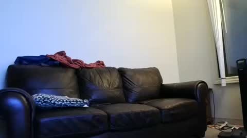 Snapshot of jonny4u_xxx chatting on May 28, 8:33 am John online show from May 28, 8:33 am