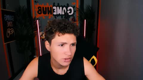 Snapshot of jonny_dark chatting on October 17, 10:40 am Jonny online show from October 17, 10:40 am