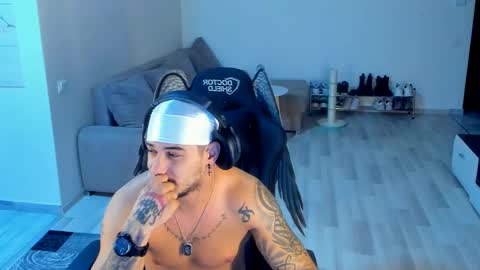 Snapshot of jonnyporn1 chatting on October 22, 7:46 pm jonnyporn1 online show from October 22, 7:46 pm