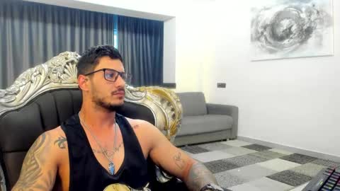 Snapshot of jonnyporn1 chatting on May 22, 9:15 am jonnyporn1 online show from May 22, 9:15 am