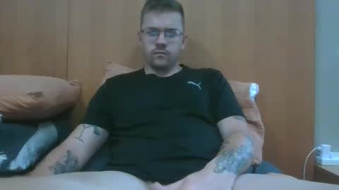 jonoy1995 online show from December 9, 12:23 am