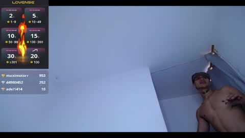 Snapshot of jonryder_ chatting on February 10, 1:22 pm Ryder Jon online show from February 10, 1:22 pm