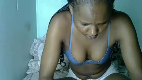 Snapshot of jonte_254 chatting on April 28, 6:18 am jonte_254 online show from April 28, 6:18 am