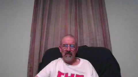 Snapshot of jony_five chatting on December 29, 10:03 pm Jon online show from December 29, 10:03 pm