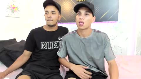 Snapshot of jordanandandrew chatting on February 18, 7:41 pm jordanandandrew online show from February 18, 7:41 pm