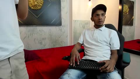 Snapshot of jordanandandrew chatting on February 23, 8:22 pm jordanandandrew online show from February 23, 8:22 pm