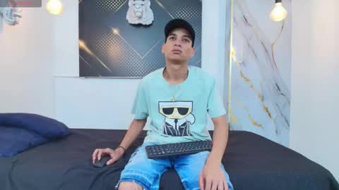 Snapshot of jordanandandrew chatting on October 6, 7:44 pm jordanandandrew online show from October 6, 7:44 pm