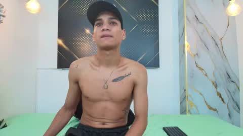 Snapshot of jordanandandrew chatting on October 25, 8:58 pm jordanandandrew online show from October 25, 8:58 pm