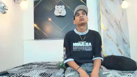 Snapshot of jordanandandrew chatting on December 2, 9:32 pm jordanandandrew online show from December 2, 9:32 pm