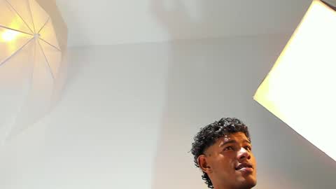 Snapshot of jordanparis chatting on December 17, 6:02 am JordanParis online show from December 17, 6:02 am