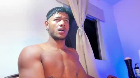 Snapshot of jordanparis chatting on October 30, 10:06 am JordanParis online show from October 30, 10:06 am