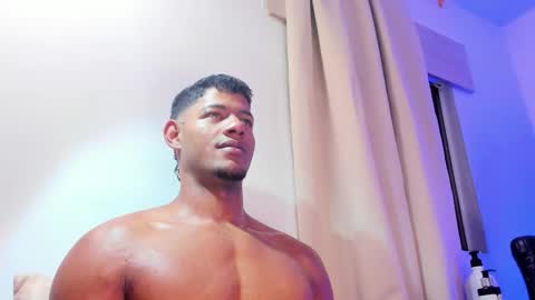 Snapshot of jordanparis chatting on November 8, 5:07 am JordanParis online show from November 8, 5:07 am