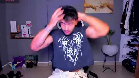 JordanRossie online show from April 14, 10:49 pm