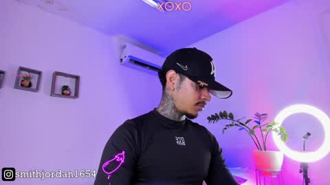 Snapshot of jordansmiith_ chatting on January 6, 8:39 pm Jordan Smith online show from January 6, 8:39 pm