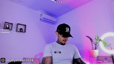 Snapshot of jordansmiith_ chatting on January 8, 1:11 am Jordan Smith online show from January 8, 1:11 am