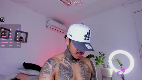 Snapshot of jordansmiith_ chatting on January 24, 1:24 am Jordan Smith online show from January 24, 1:24 am