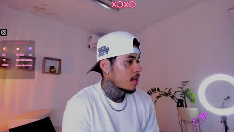 Snapshot of jordansmiith_ chatting on January 26, 12:48 am Jordan Smith online show from January 26, 12:48 am