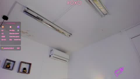 Snapshot of jordansmiith_ chatting on January 28, 9:50 pm Jordan Smith online show from January 28, 9:50 pm