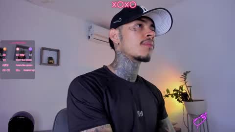 Snapshot of jordansmiith_ chatting on February 9, 2:50 pm Jordan Smith online show from February 9, 2:50 pm