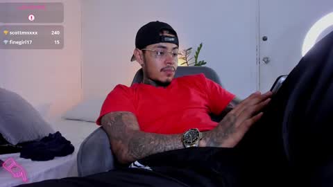 Snapshot of jordansmiith_ chatting on February 20, 1:03 am Jordan Smith online show from February 20, 1:03 am