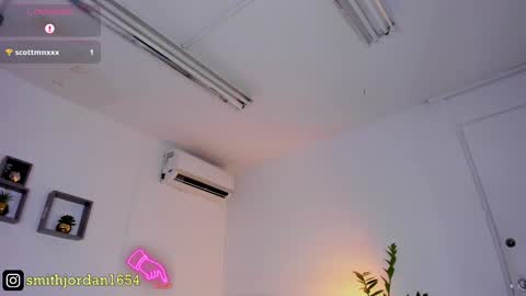 Snapshot of jordansmiith_ chatting on February 28, 2:20 am Jordan Smith online show from February 28, 2:20 am