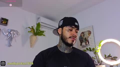 Snapshot of jordansmiith_ chatting on September 22, 8:44 pm Jordan Smith online show from September 22, 8:44 pm