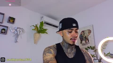 Snapshot of jordansmiith_ chatting on September 24, 9:07 pm Jordan Smith online show from September 24, 9:07 pm