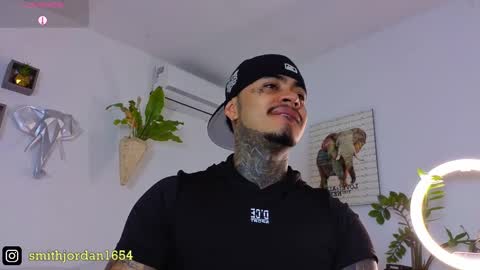 Snapshot of jordansmiith_ chatting on September 26, 9:08 pm Jordan Smith online show from September 26, 9:08 pm