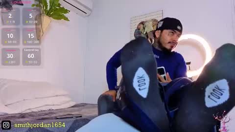 Snapshot of jordansmiith_ chatting on October 24, 9:22 pm Jordan Smith online show from October 24, 9:22 pm