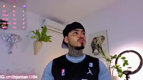 Snapshot of jordansmiith_ chatting on November 19, 9:15 pm Jordan Smith online show from November 19, 9:15 pm