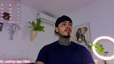 Snapshot of jordansmiith_ chatting on November 22, 8:52 pm Jordan Smith online show from November 22, 8:52 pm