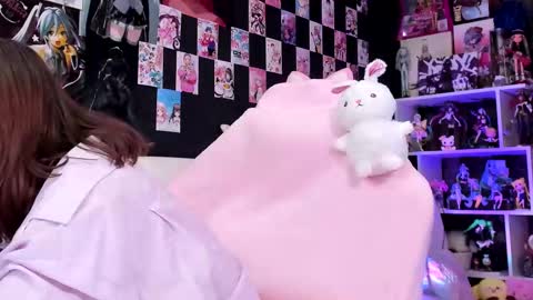 Rose online show from December 18, 4:57 pm