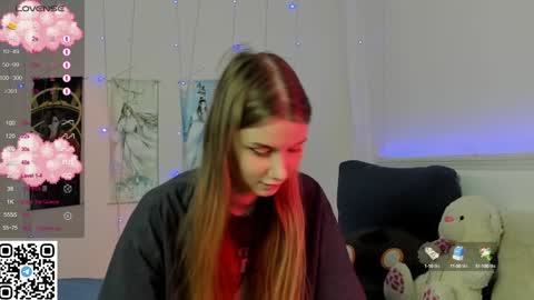 Mila online show from February 5, 8:04 pm