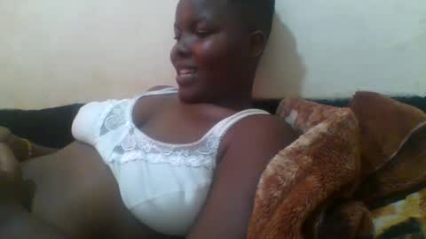 Snapshot of jos_lynn chatting on November 18, 12:20 pm jos_lynn online show from November 18, 12:20 pm