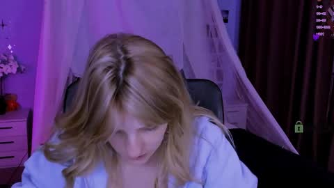 jose_fairy online show from April 24, 7:49 pm