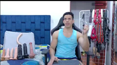 jose_rumbero91 online show from April 21, 2:04 am