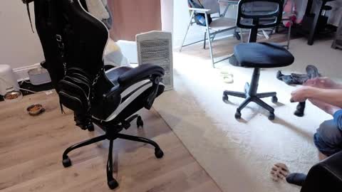 Josef online show from April 5, 4:37 pm