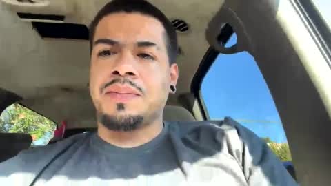 Snapshot of joselopez22331 chatting on May 27, 2:36 pm J online show from May 27, 2:36 pm