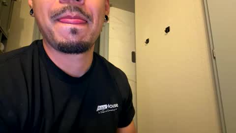Snapshot of joselopez22331 chatting on June 8, 6:25 am J online show from June 8, 6:25 am