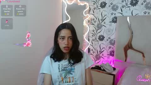 Joselyn  online show from December 17, 12:00 pm